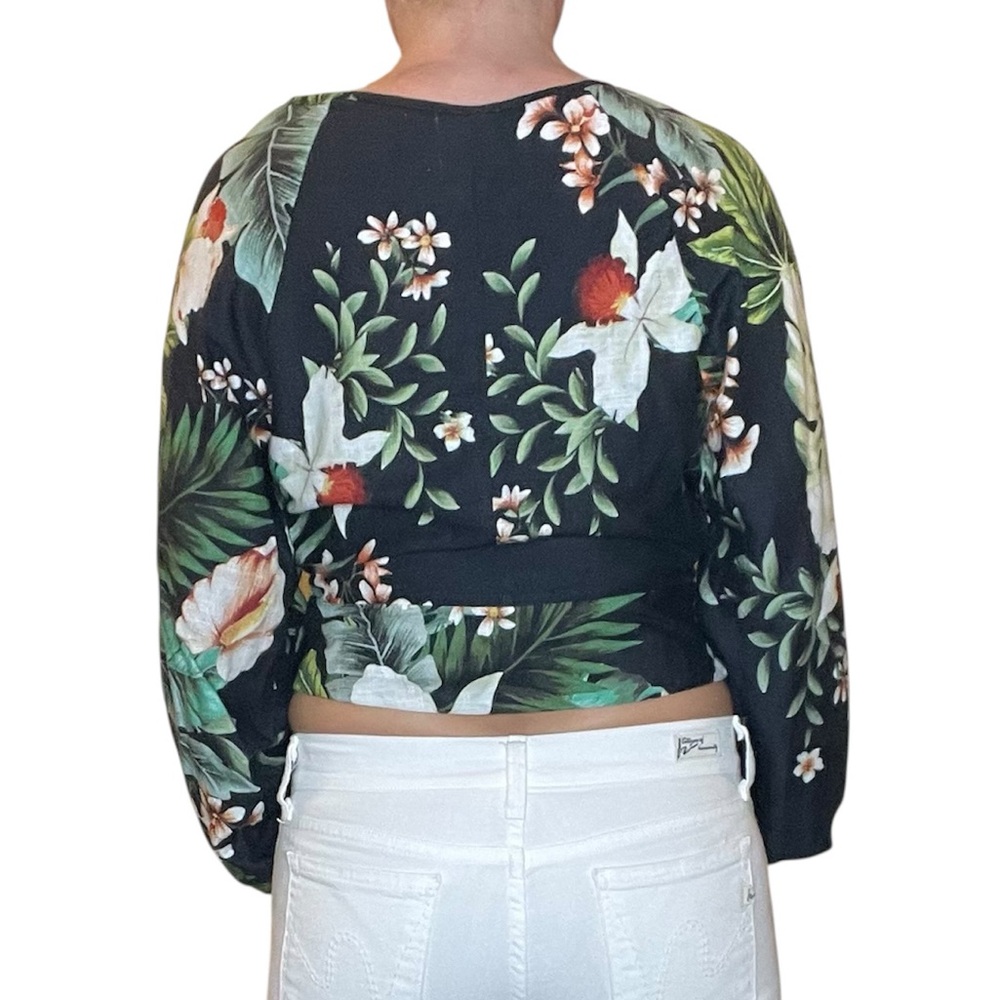 Farm Rio Blouse - Picture 2 of 7